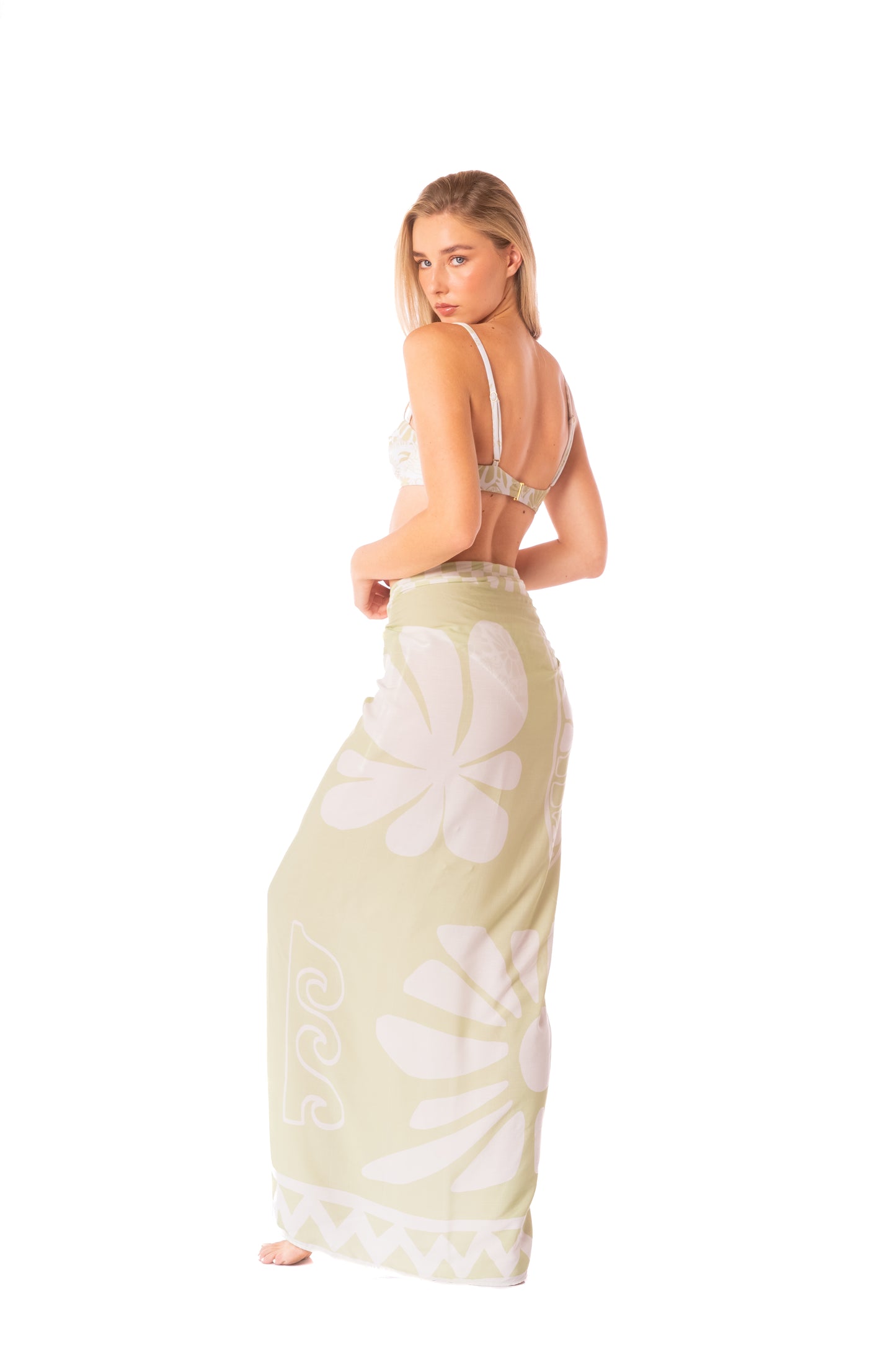 Solid Surf Bay Loretta Sarong