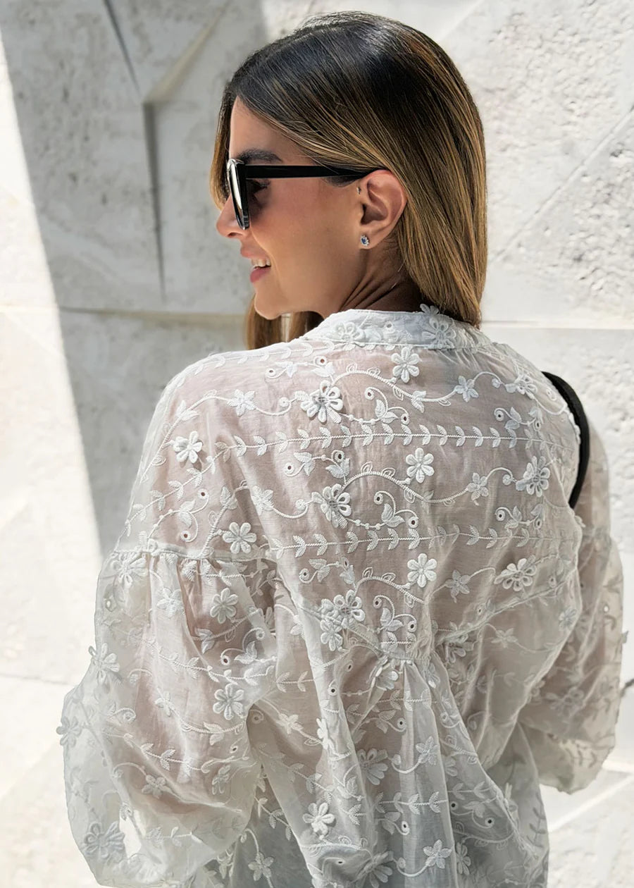Camisa Begonia Bordada