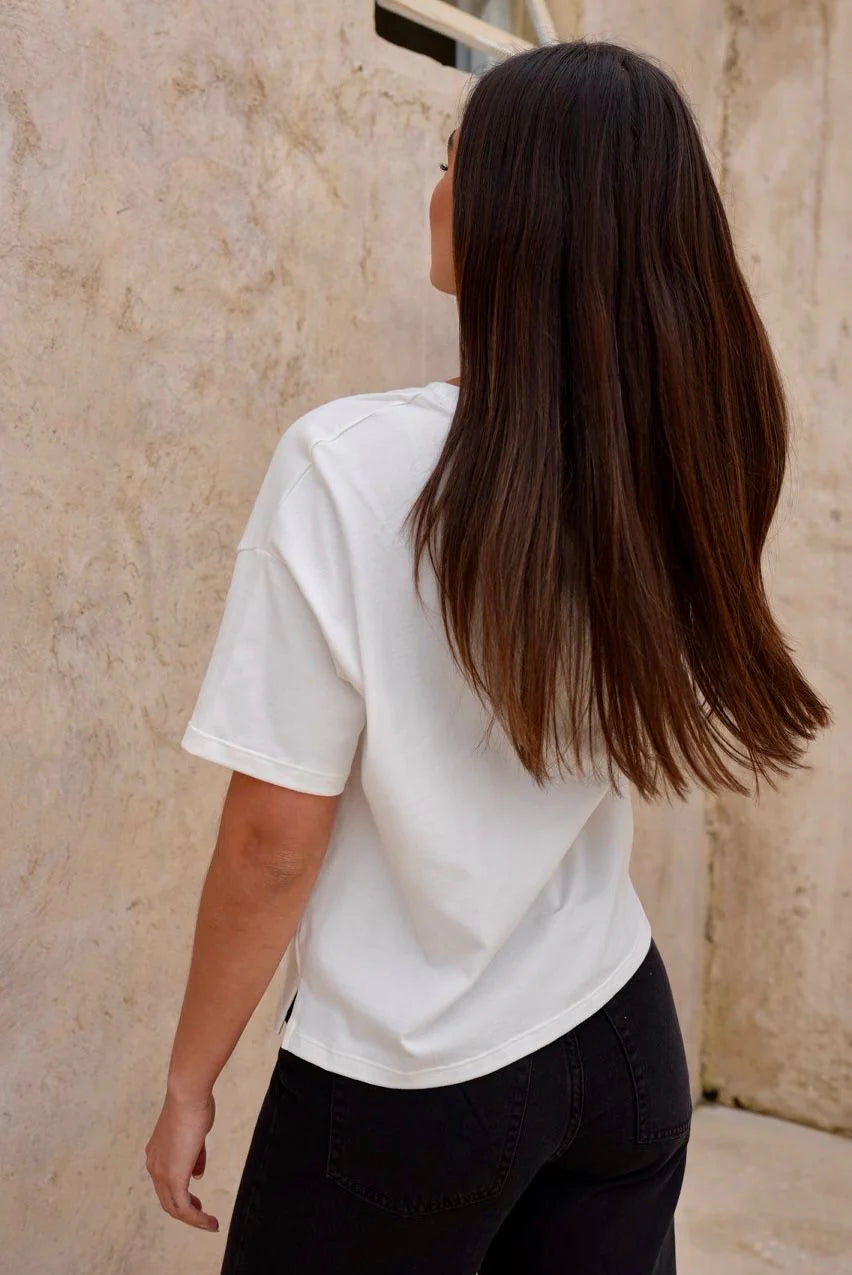 Camiseta Isis