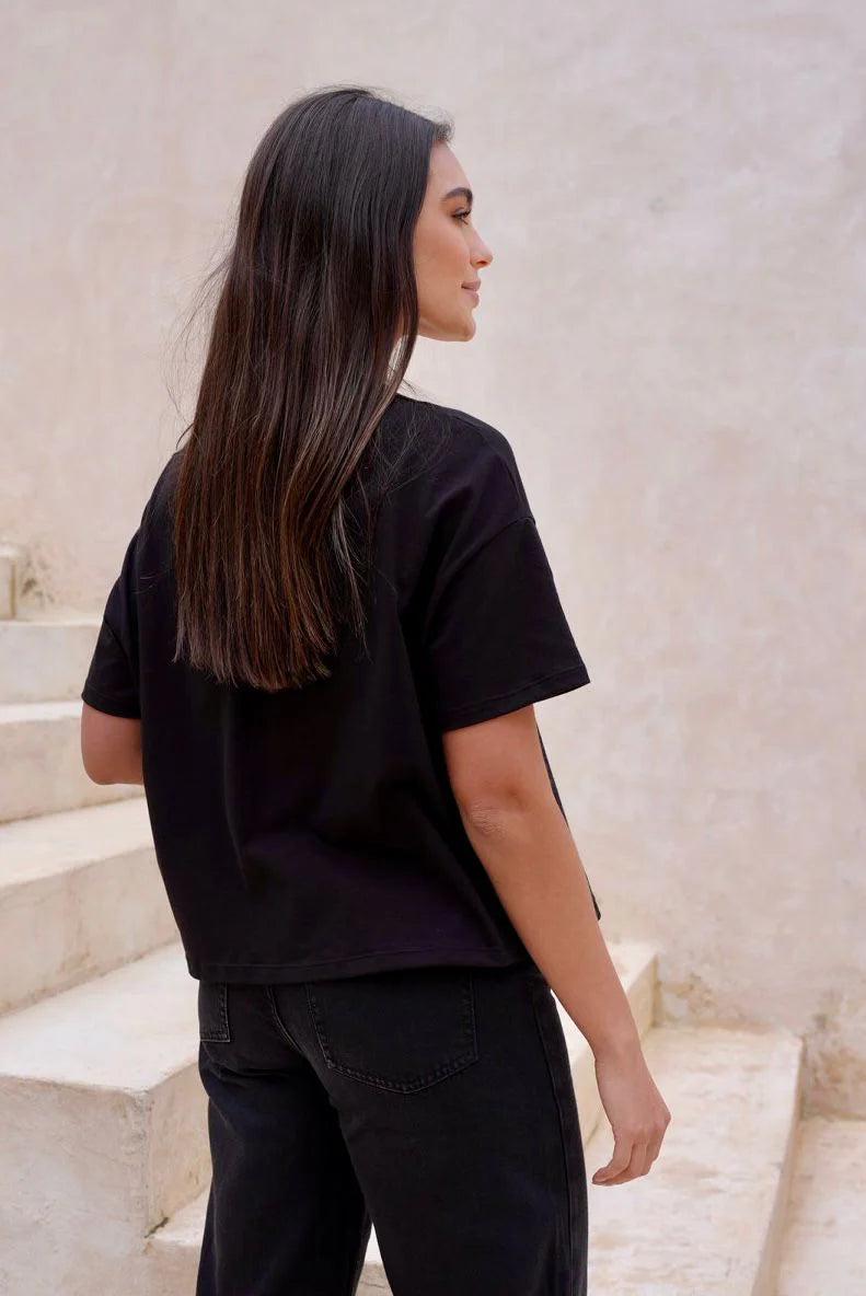 Camiseta Isis
