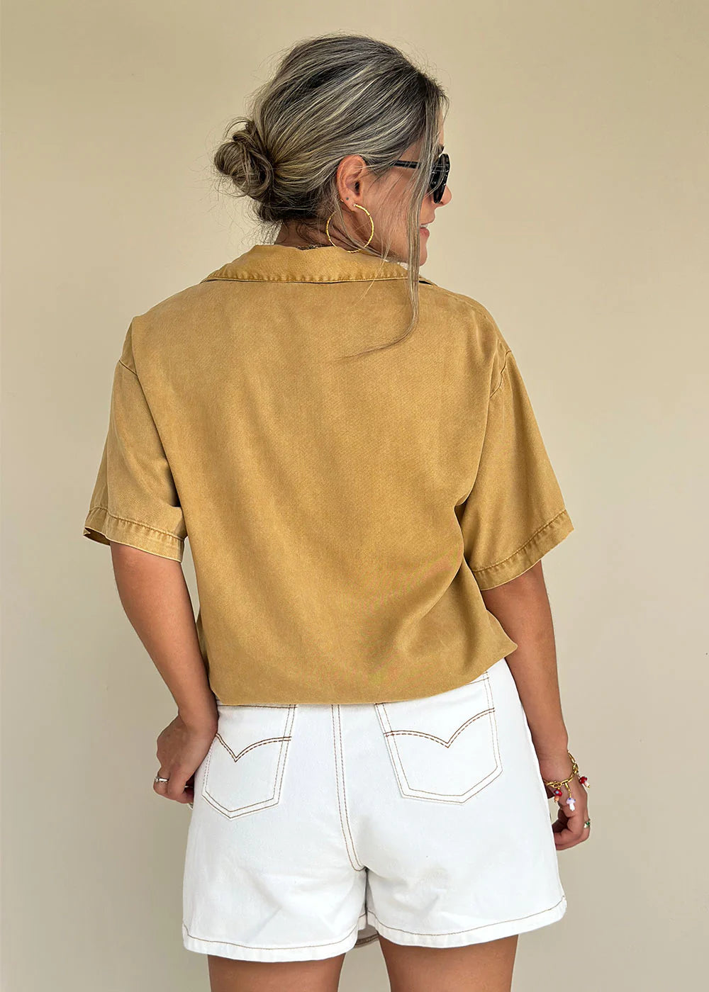 Camisa Paz Mostaza Bordada