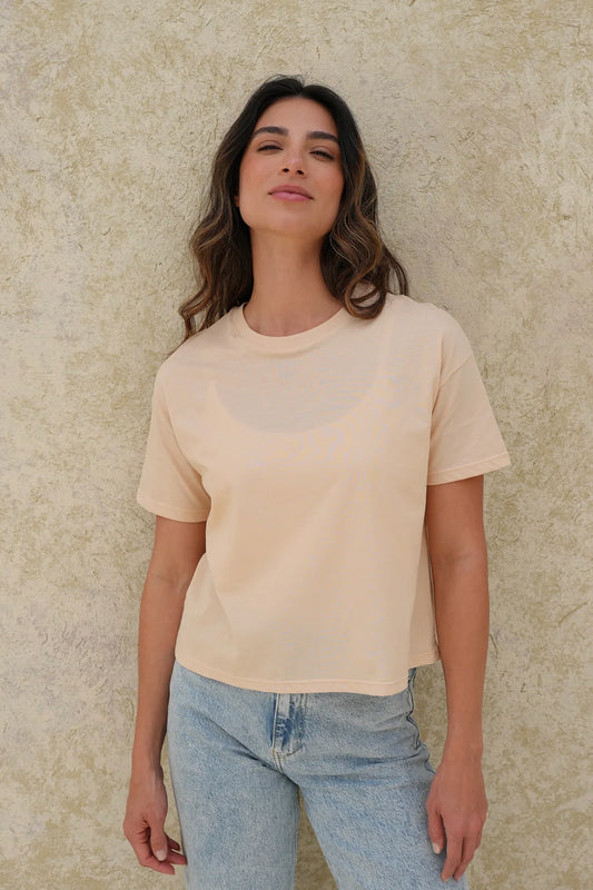 Camiseta Isis