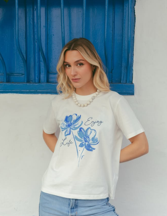 Camiseta Enjoy Life Flores Ivory