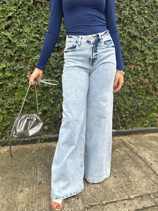 Jean Wide Leg high Rise Hielo con Desgaste 3127