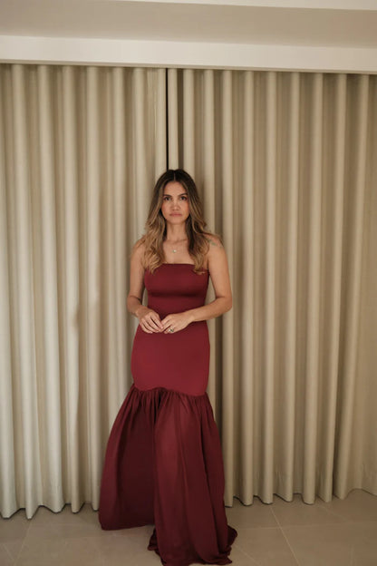Vestido Tulipan Vinotinto