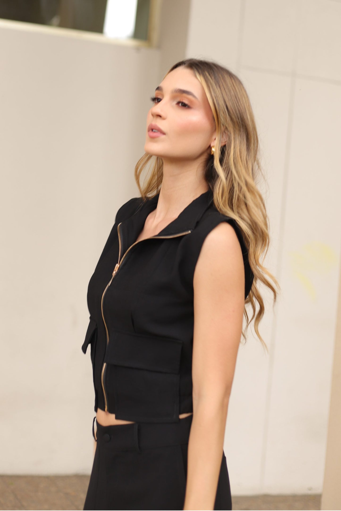 Vira Vest Negro