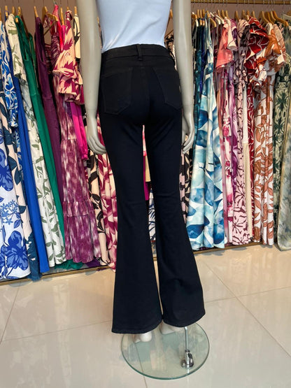 Jean Flare High Rise Negro 323